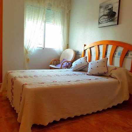 Sunny Appartment In The Center Torrevieja Exterior foto